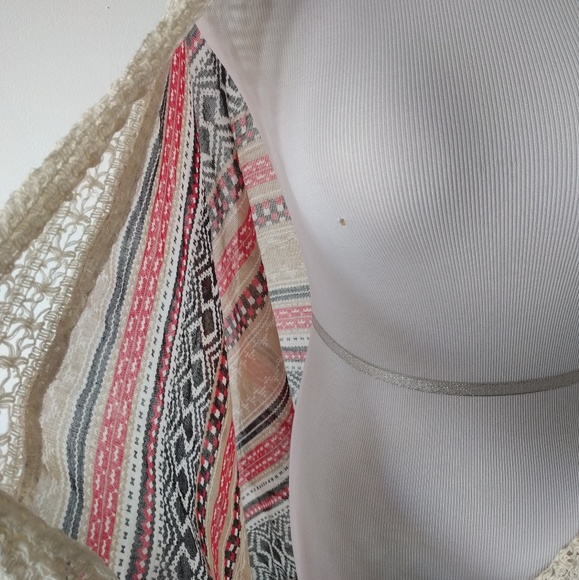 ❎ *Sold* Southwestern Pattern Infinity Scarf - Picture 6 of 7